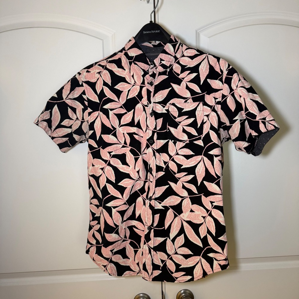 Eighth Avenue Mens Large Short Sleeve Button Down Shirt Pink Black Leaf Print